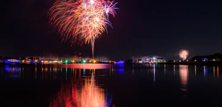 July 4th Fireworks Extravaganza at Grapevine Texas